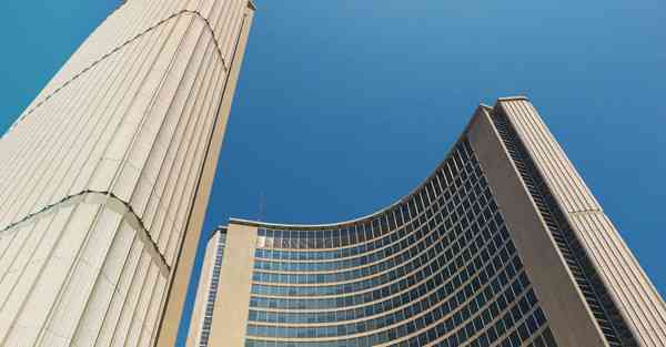 大号智能机器人玩具