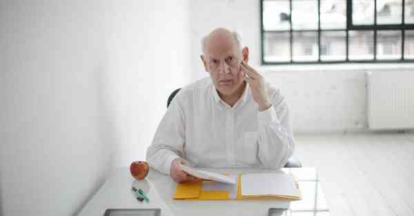 人工智能机器衰落