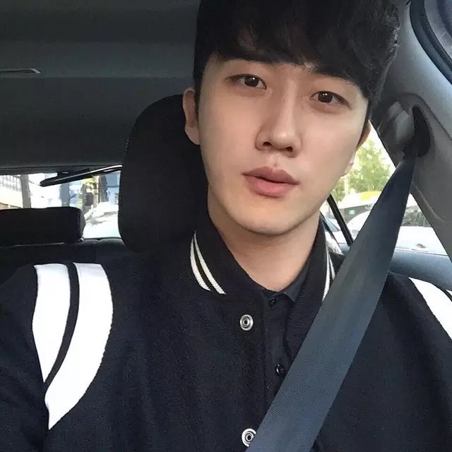 成瑗华融