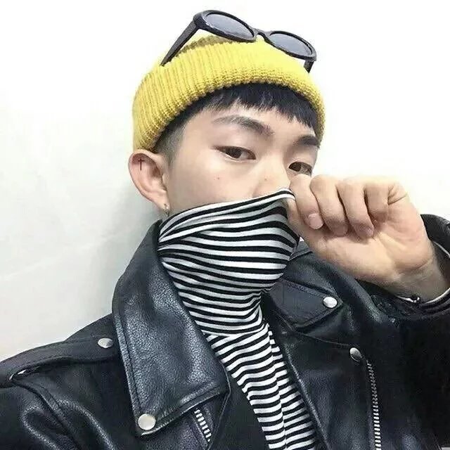 江芸策霄